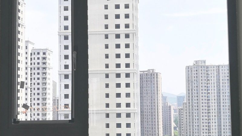 铝合金门窗加盟，如何选择高性价比品牌？**
